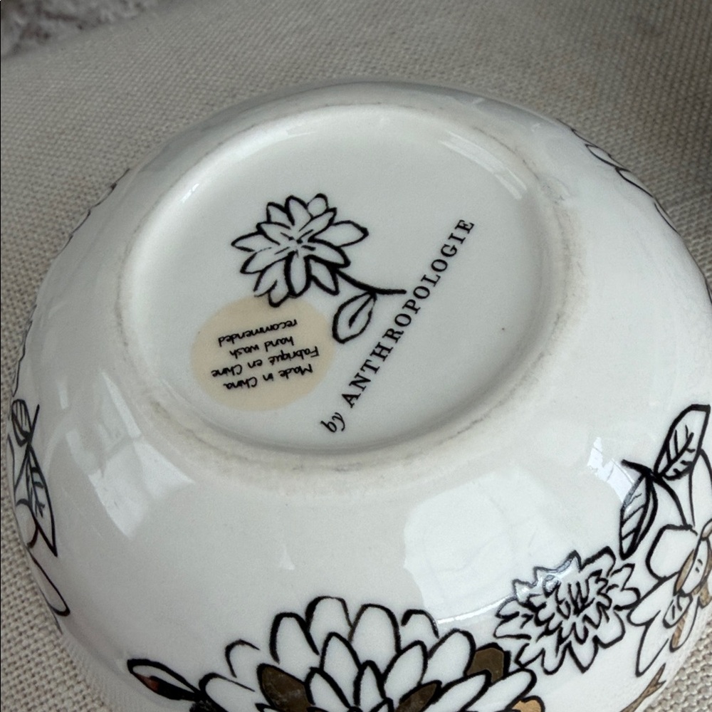 Anthro Set of 3 White Ceramic Bowls - Picture 4 of 10